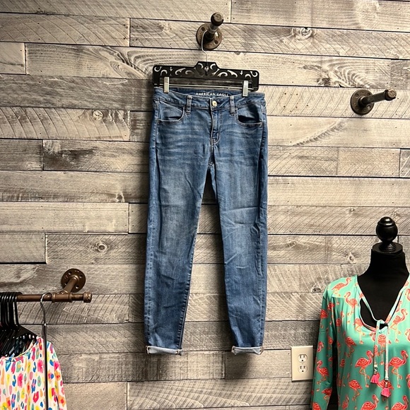 American Eagle Jeans - size 8 - Picture 3 of 3